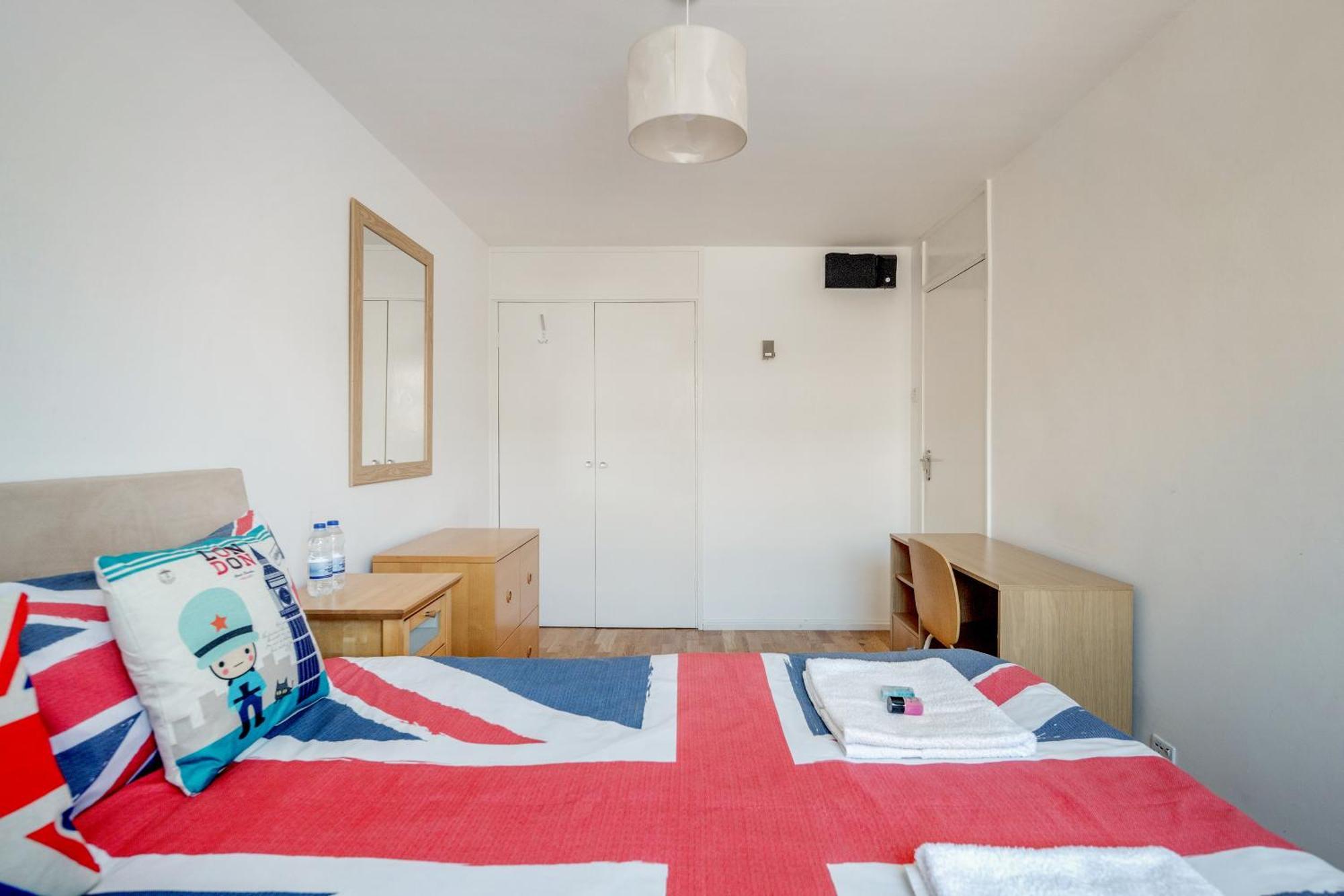 4-Bedroom Flat Near Bigben,Parliament & London Eye Bagian luar foto